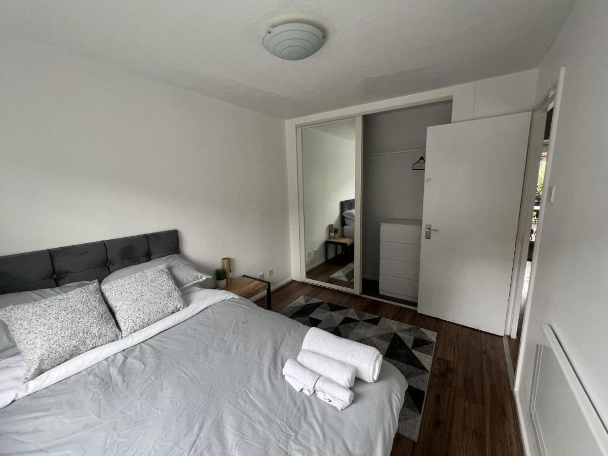 Canary Wharf Haven - Spacious & Homely Entire 1 Bedroom Flat London Eksteriør bilde