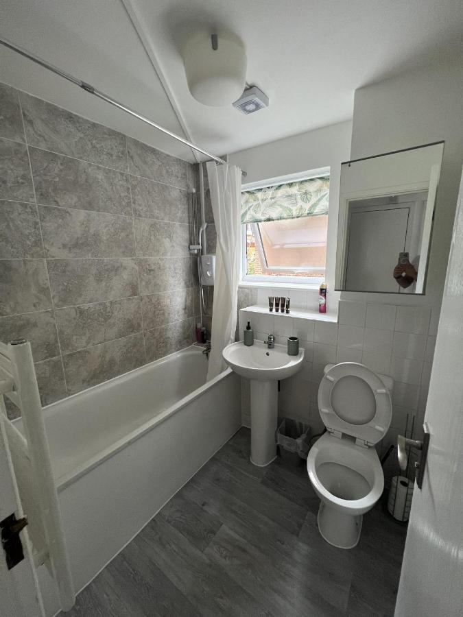 Canary Wharf Haven - Spacious & Homely Entire 1 Bedroom Flat London Eksteriør bilde